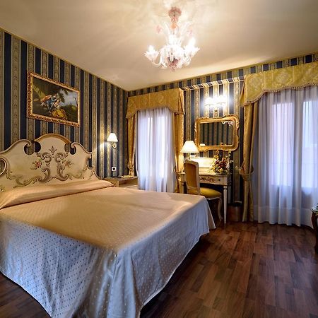 Hotel Citta Di Milano Венеция Экстерьер фото