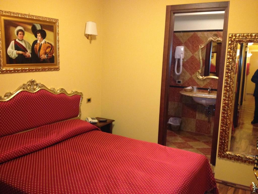 Hotel Citta Di Milano Венеция Экстерьер фото