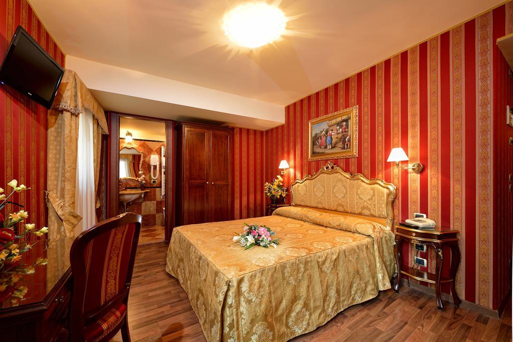 Hotel Citta Di Milano Венеция Экстерьер фото