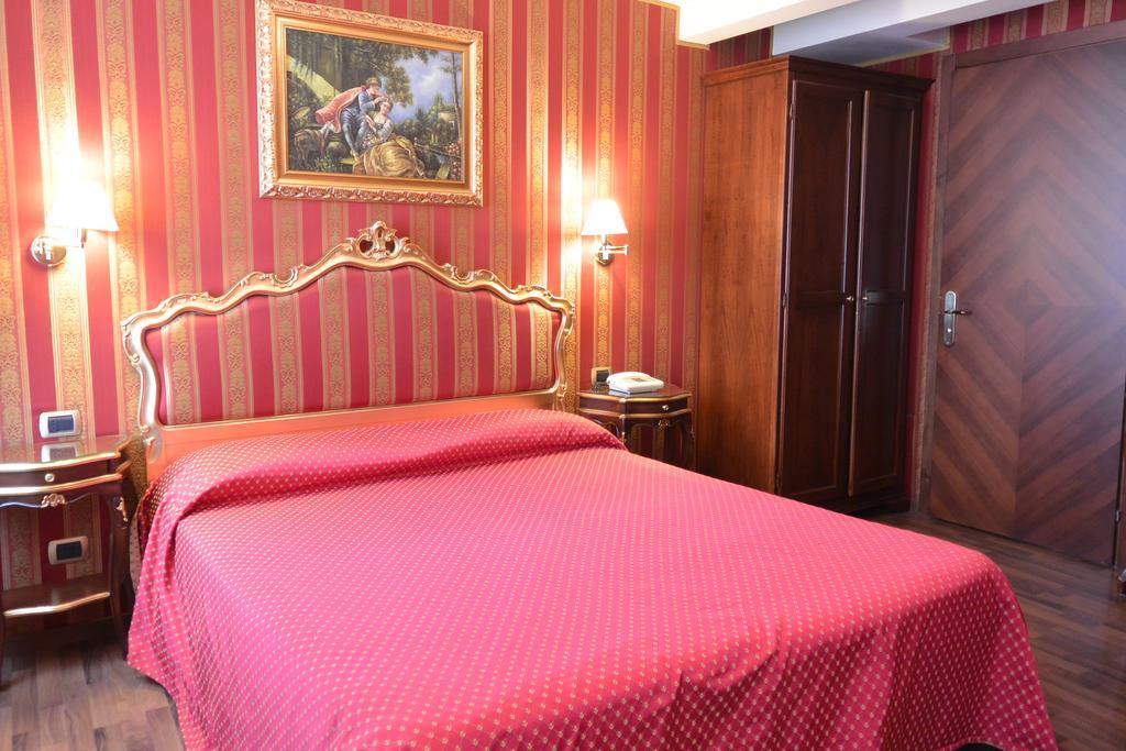Hotel Citta Di Milano Венеция Экстерьер фото