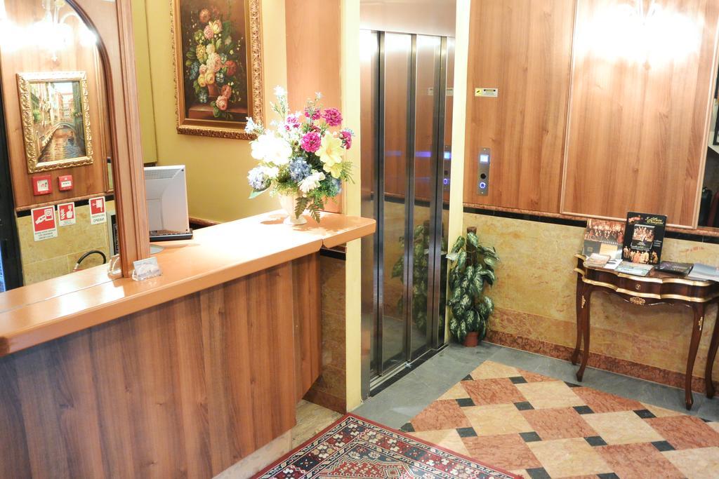 Hotel Citta Di Milano Венеция Экстерьер фото
